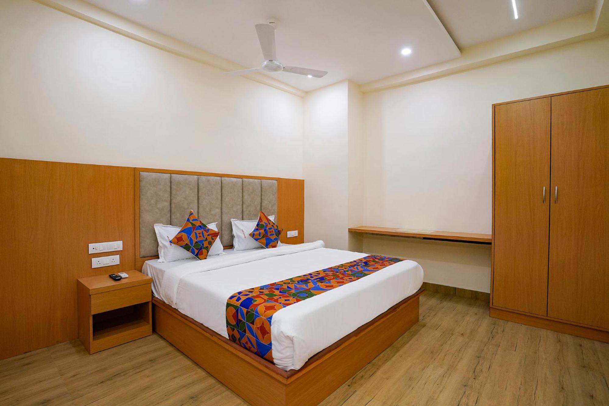Fabhotel 7 Square - Nr Bkc Βομβάη Εξωτερικό φωτογραφία