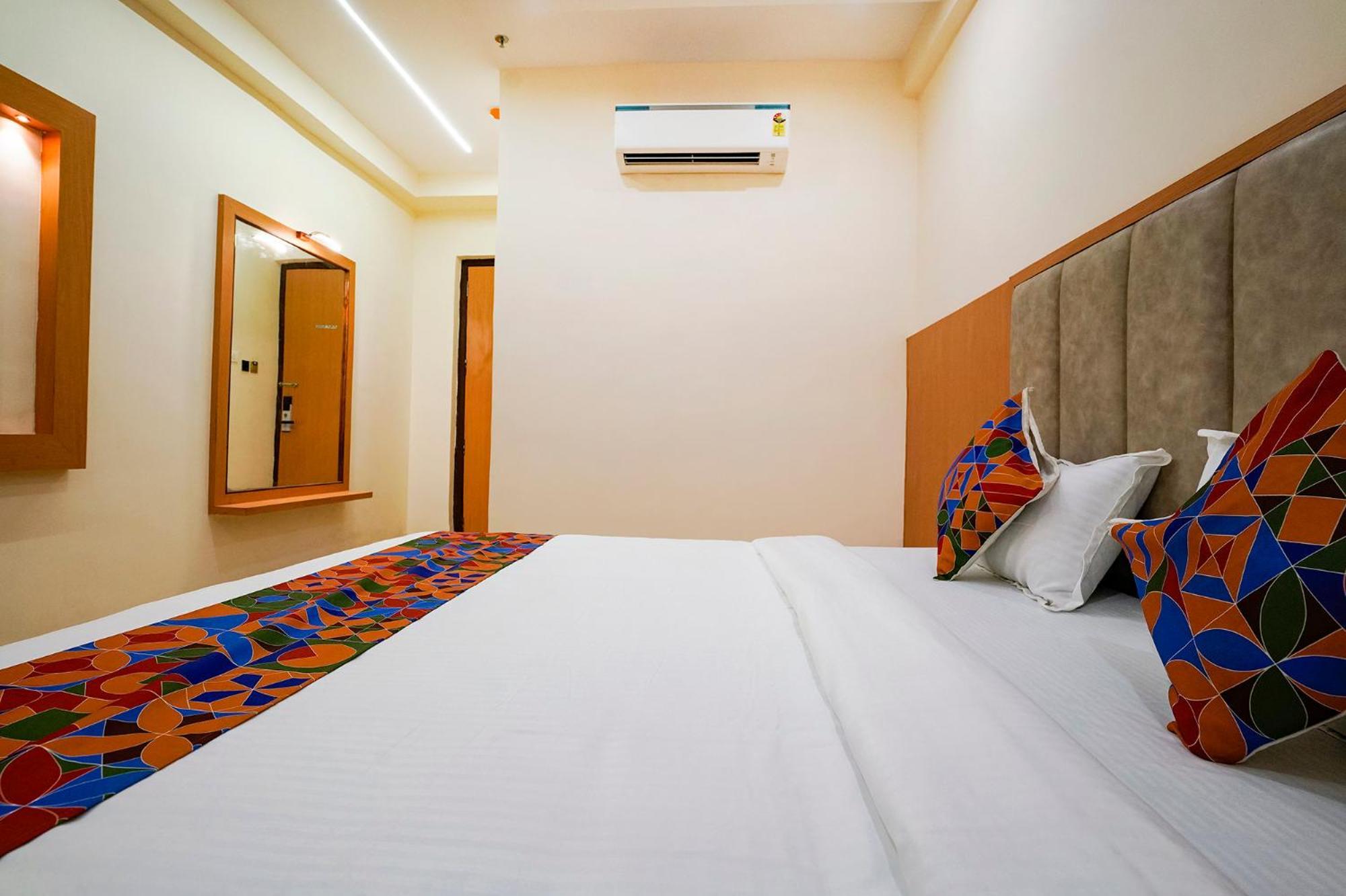 Fabhotel 7 Square - Nr Bkc Βομβάη Εξωτερικό φωτογραφία