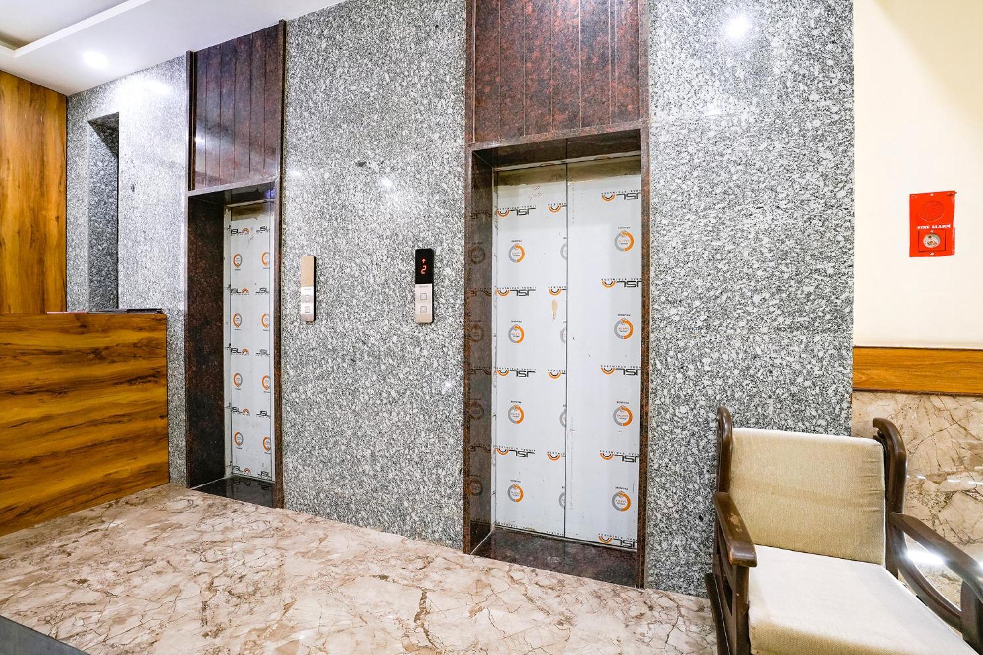 Fabhotel 7 Square - Nr Bkc Βομβάη Εξωτερικό φωτογραφία